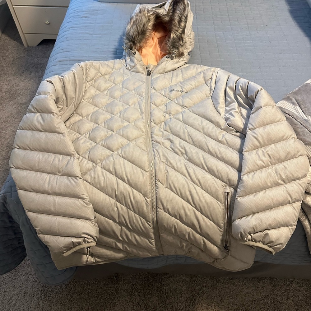 Eddie Bauer EB650 Women’s Quilted Hooded Jacket-Size XL